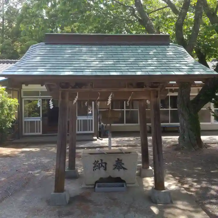 楢葉八幡神社の手水舎