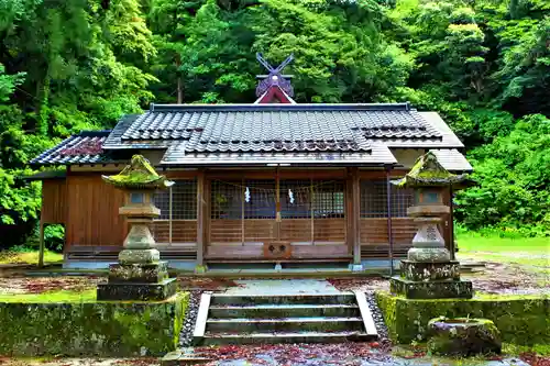 志多備神社の本殿