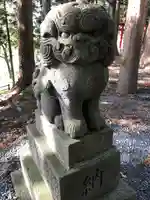 新山神社の狛犬