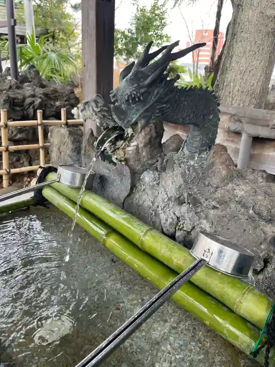 須賀神社の{uncategorized: "未分類", other: "その他", undefined: "問題あり", building: "その他建物", grave: "お墓", sacred_gate: "鳥居", guardian: "狛犬", statue: "像", buddha: "仏像", history: "歴史", nature: "自然", garden: "庭園", animal: "動物", pagoda: "塔", temizu: "手水舎", mountain_gate: "山門・神門", sanctuary: "本殿・本堂", subordinate: "末社・摂社", art: "芸術", scenery: "景色", jizo: "地蔵", ema: "絵馬", goshuin: "御朱印", omikuji: "おみくじ", items: "授与品その他", amulet: "お守り", goshuincho: "御朱印帳", eats: "食事", festival: "お祭り", votive_dance: "神楽", shichigosan: "七五三参", wedding: "結婚式", experience: "体験その他", initially: "初詣", around: "周辺", anti_infection: "感染症対策"}