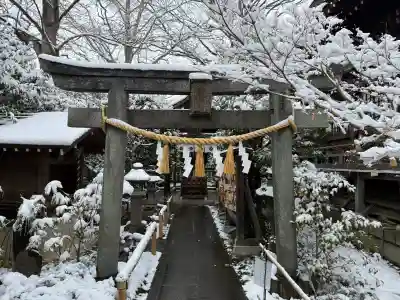 行田八幡神社の{uncategorized: "未分類", other: "その他", undefined: "問題あり", building: "その他建物", grave: "お墓", sacred_gate: "鳥居", guardian: "狛犬", statue: "像", buddha: "仏像", history: "歴史", nature: "自然", garden: "庭園", animal: "動物", pagoda: "塔", temizu: "手水舎", mountain_gate: "山門・神門", sanctuary: "本殿・本堂", subordinate: "末社・摂社", art: "芸術", scenery: "景色", jizo: "地蔵", ema: "絵馬", goshuin: "御朱印", omikuji: "おみくじ", items: "授与品その他", amulet: "お守り", goshuincho: "御朱印帳", eats: "食事", festival: "お祭り", votive_dance: "神楽", shichigosan: "七五三参", wedding: "結婚式", experience: "体験その他", initially: "初詣", around: "周辺", anti_infection: "感染症対策"}