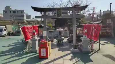 成田山深川不動堂(新勝寺東京別院)の鳥居
