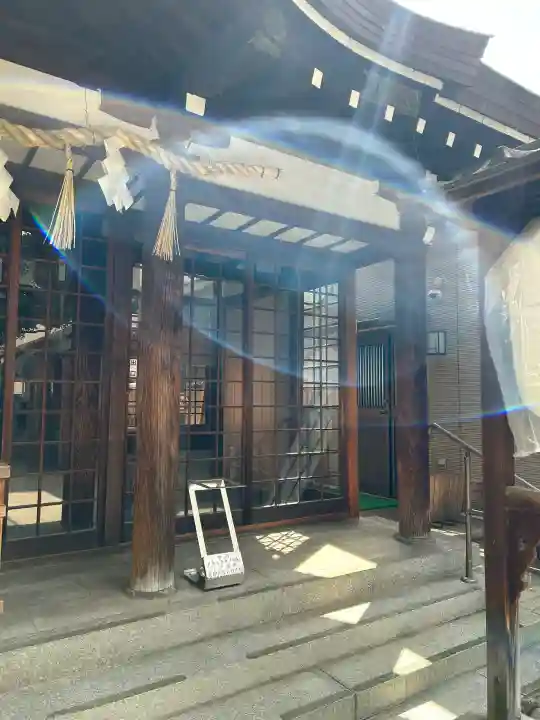 サムハラ神社の{uncategorized: "未分類", other: "その他", undefined: "問題あり", building: "その他建物", grave: "お墓", sacred_gate: "鳥居", guardian: "狛犬", statue: "像", buddha: "仏像", history: "歴史", nature: "自然", garden: "庭園", animal: "動物", pagoda: "塔", temizu: "手水舎", mountain_gate: "山門・神門", sanctuary: "本殿・本堂", subordinate: "末社・摂社", art: "芸術", scenery: "景色", jizo: "地蔵", ema: "絵馬", goshuin: "御朱印", omikuji: "おみくじ", items: "授与品その他", amulet: "お守り", goshuincho: "御朱印帳", eats: "食事", festival: "お祭り", votive_dance: "神楽", shichigosan: "七五三参", wedding: "結婚式", experience: "体験その他", initially: "初詣", around: "周辺", anti_infection: "感染症対策"}