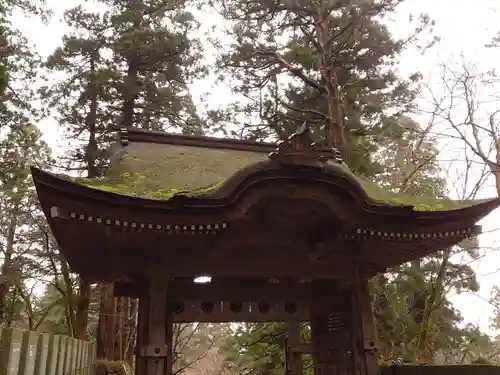 大神山神社奥宮の山門・神門