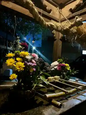 今井神社の{uncategorized: "未分類", other: "その他", undefined: "問題あり", building: "その他建物", grave: "お墓", sacred_gate: "鳥居", guardian: "狛犬", statue: "像", buddha: "仏像", history: "歴史", nature: "自然", garden: "庭園", animal: "動物", pagoda: "塔", temizu: "手水舎", mountain_gate: "山門・神門", sanctuary: "本殿・本堂", subordinate: "末社・摂社", art: "芸術", scenery: "景色", jizo: "地蔵", ema: "絵馬", goshuin: "御朱印", omikuji: "おみくじ", items: "授与品その他", amulet: "お守り", goshuincho: "御朱印帳", eats: "食事", festival: "お祭り", votive_dance: "神楽", shichigosan: "七五三参", wedding: "結婚式", experience: "体験その他", initially: "初詣", around: "周辺", anti_infection: "感染症対策"}