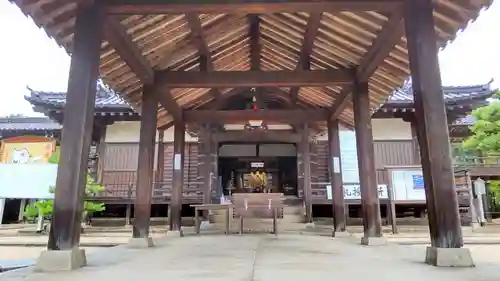 足高神社の本殿