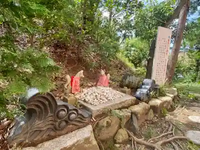 折上稲荷神社の狛犬