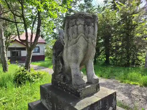 雨龍神社の狛犬