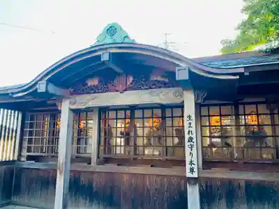泉増院の本殿・本堂