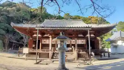 霊山寺の本殿・本堂