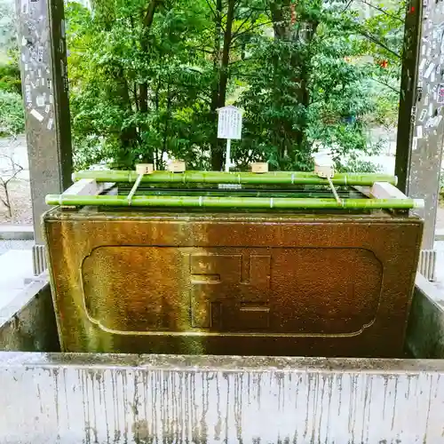 根津神社の手水