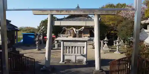 大日孁社の鳥居