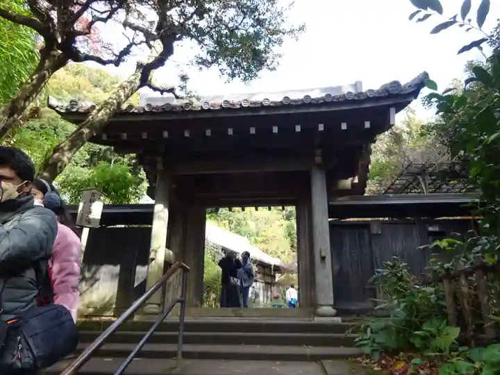 黄梅院(円覚寺塔頭)の山門・神門