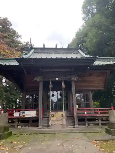 伊与久雷電神社の本殿