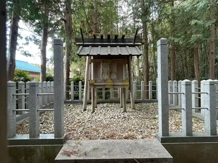 清水神社の{uncategorized: "未分類", other: "その他", undefined: "問題あり", building: "その他建物", grave: "お墓", sacred_gate: "鳥居", guardian: "狛犬", statue: "像", buddha: "仏像", history: "歴史", nature: "自然", garden: "庭園", animal: "動物", pagoda: "塔", temizu: "手水舎", mountain_gate: "山門・神門", sanctuary: "本殿・本堂", subordinate: "末社・摂社", art: "芸術", scenery: "景色", jizo: "地蔵", ema: "絵馬", goshuin: "御朱印", omikuji: "おみくじ", items: "授与品その他", amulet: "お守り", goshuincho: "御朱印帳", eats: "食事", festival: "お祭り", votive_dance: "神楽", shichigosan: "七五三参", wedding: "結婚式", experience: "体験その他", initially: "初詣", around: "周辺", anti_infection: "感染症対策"}