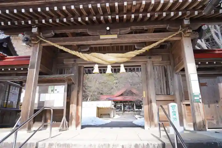 霊山神社の山門・神門
