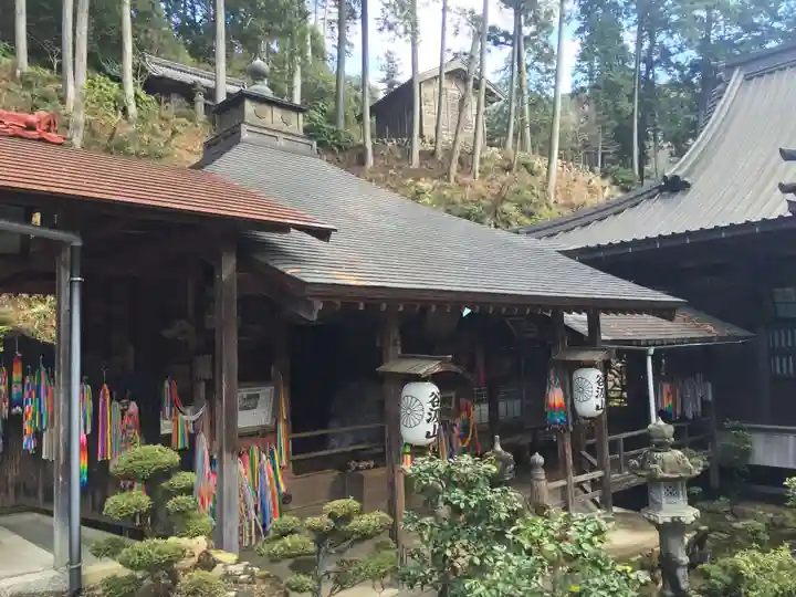 華厳寺の本殿・本堂