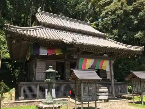平等寺の本殿・本堂
