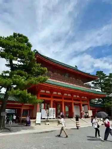平安神宮の山門・神門