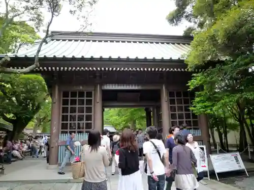 高徳院の山門・神門