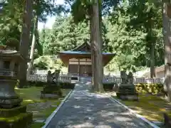 上梨白山宮の本殿