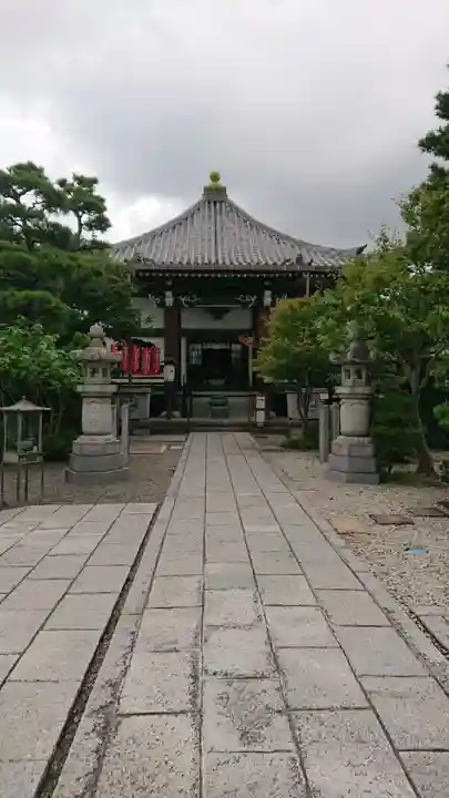 頭陀寺の本殿・本堂