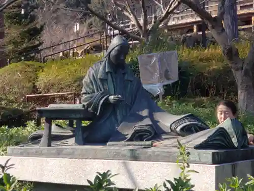 石山寺の像