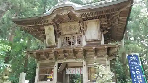 鷲子山上神社の山門・神門