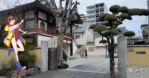 慈眼寺の山門