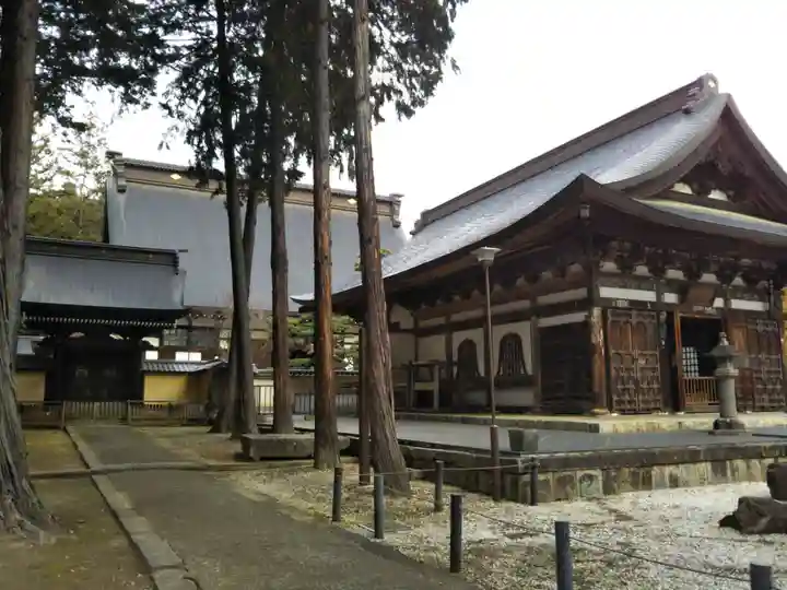 恵林寺の本殿・本堂