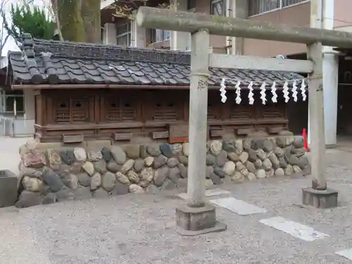 高城神社の末社