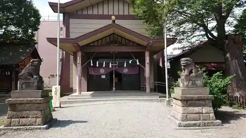日野八坂神社の本殿・本堂