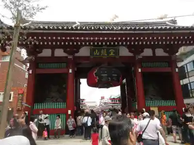 浅草寺の山門・神門