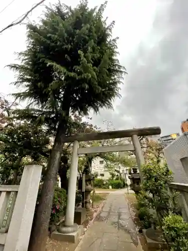 湯島御霊社の鳥居