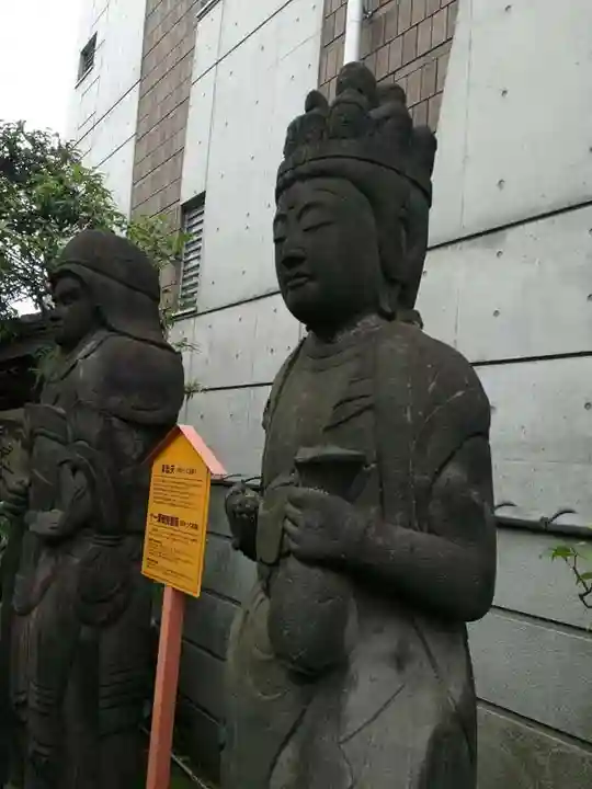 谷中西光寺の仏像