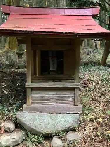 荊沢高龗神社の末社・摂社