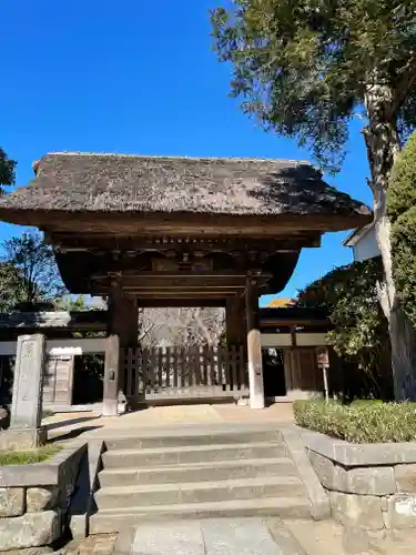 極楽寺（霊鷲山感應院極楽律寺）の山門・神門