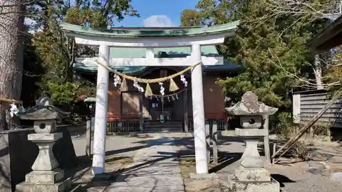 鹿苑神社の鳥居