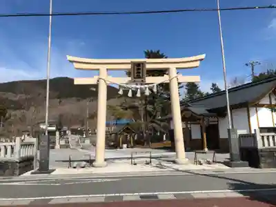 伊奈神社の鳥居