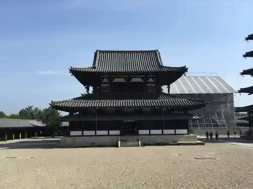 法隆寺の本殿