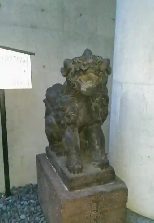 築土神社の狛犬