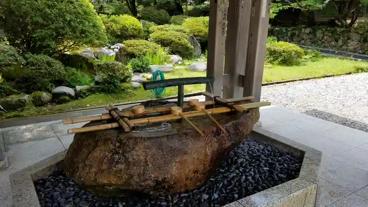 氣多大社の手水舎