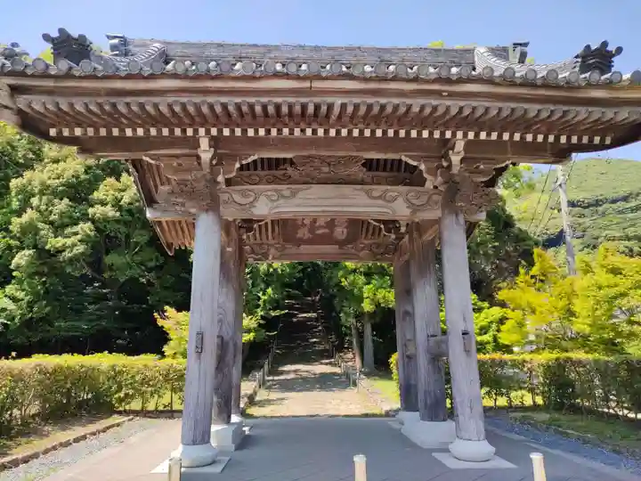 興国寺の山門・神門