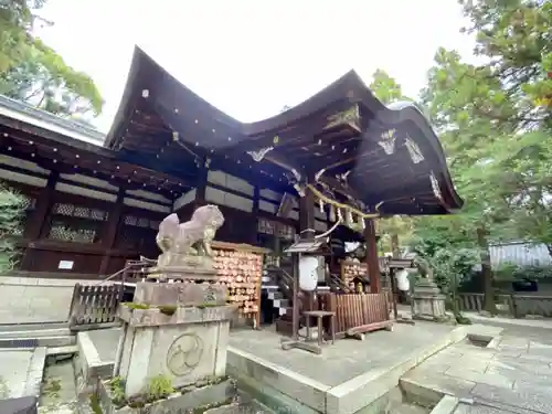 岡崎神社の本殿・本堂