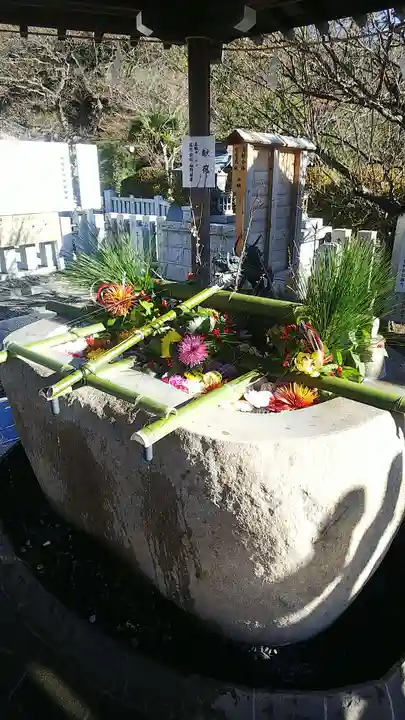 本牧神社の手水舎