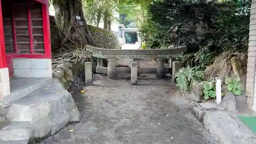 腹五社神社の鳥居