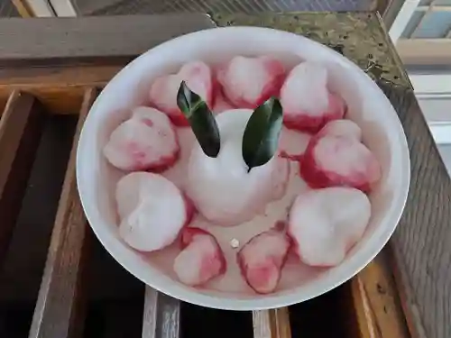 彌彦神社　(伊夜日子神社)の像