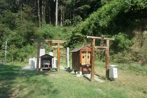 思金神社の末社