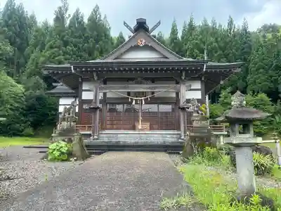 白鳥神社の本殿・本堂