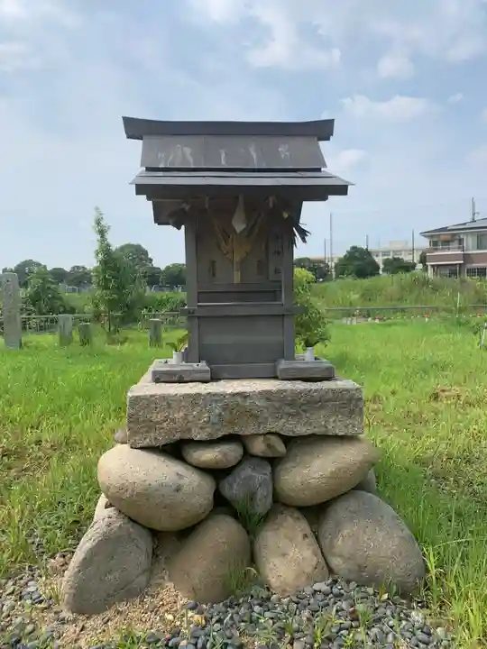 八龍神社(東八龍社)の末社・摂社